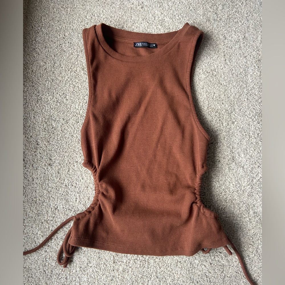 Zara Brown Side Cutout Tank Size Medium